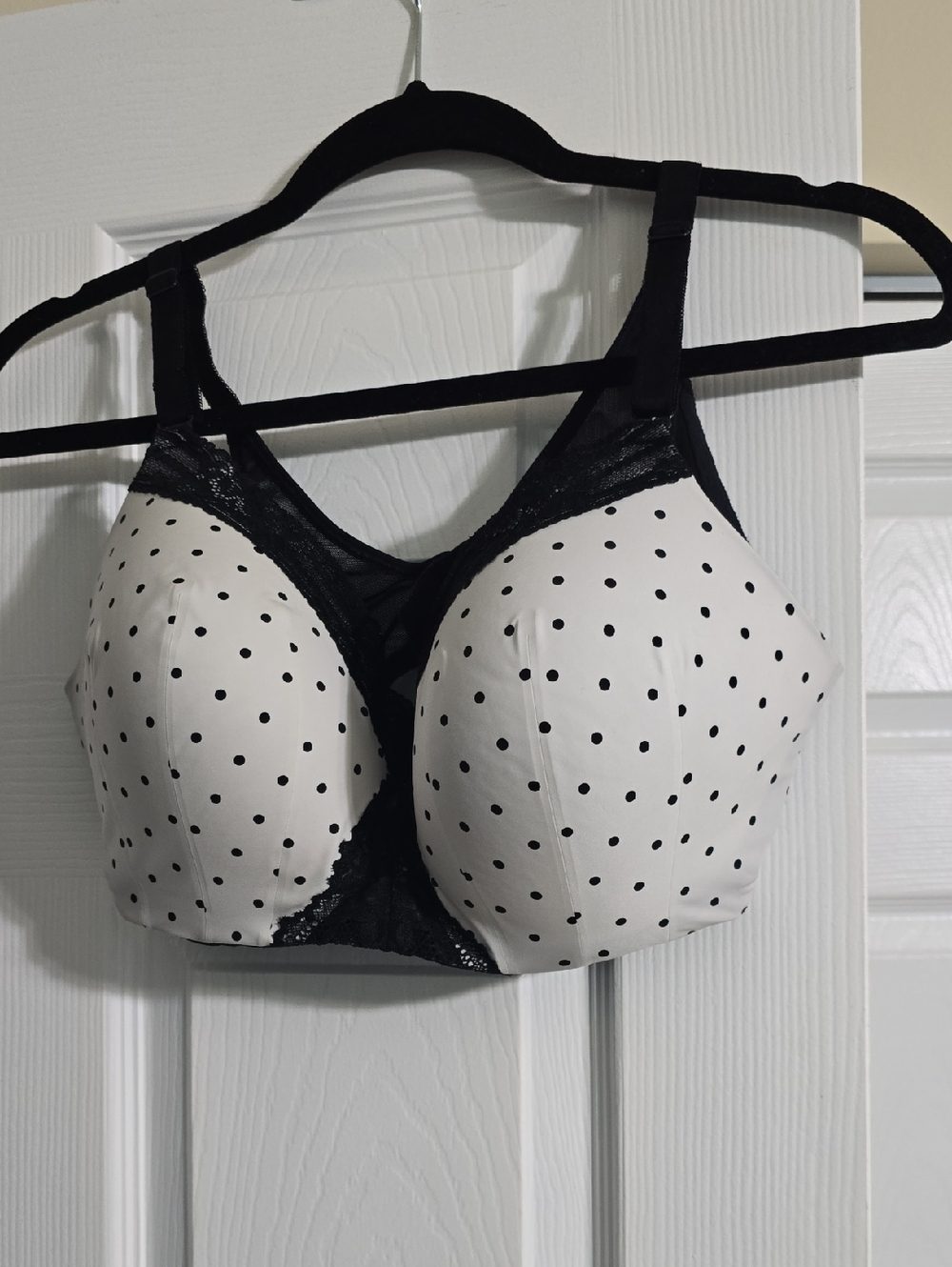 Polka Dot Lace Trim Supportive Women’s Bra - White/Black